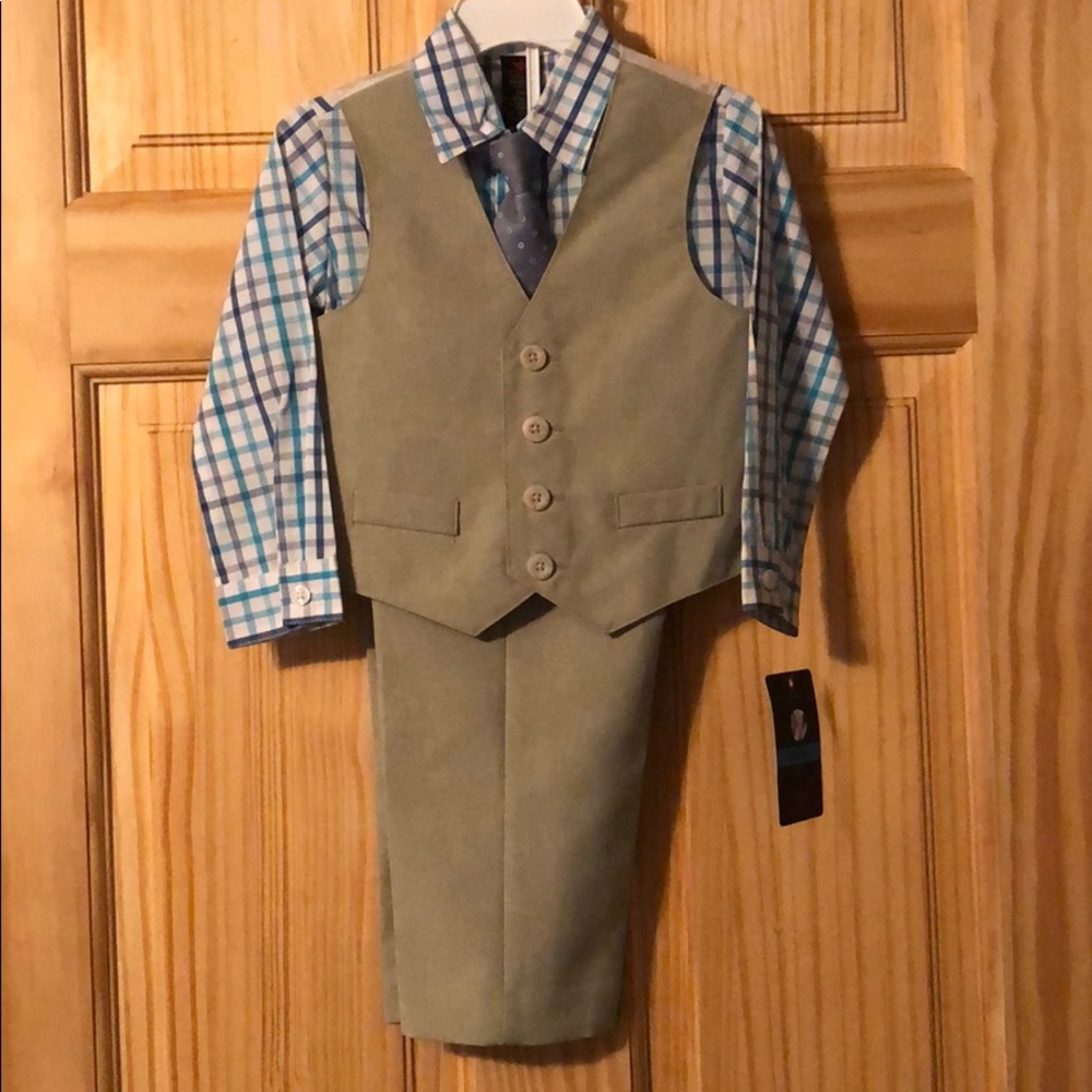 Dockers 4 Piece Suit